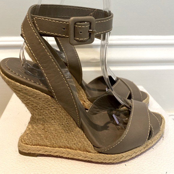 Grey leather Louboutin Espadrilles - Picture 2 of 4
